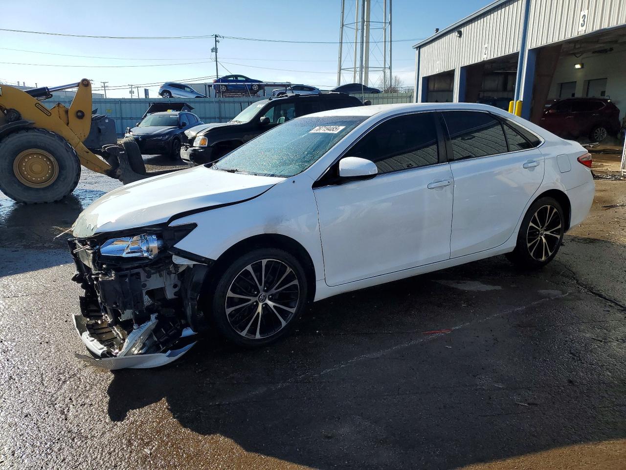 2016 TOYOTA CAMRY