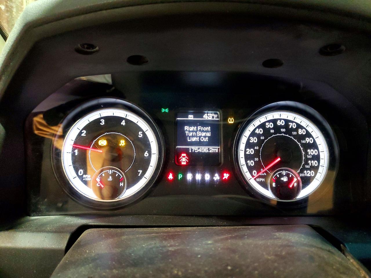 2013 RAM 1500 ST photo 30