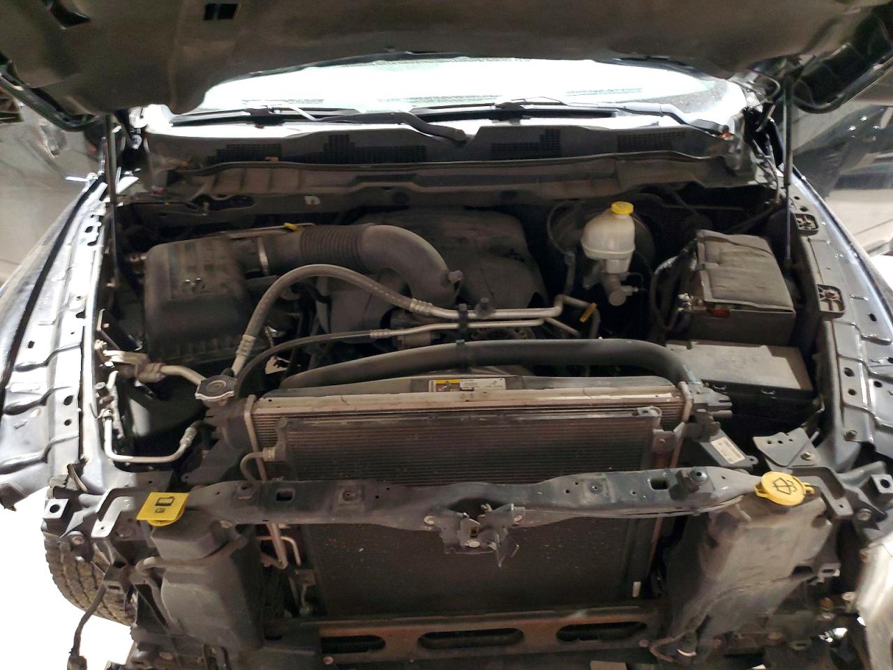 2013 RAM 1500 ST photo 38