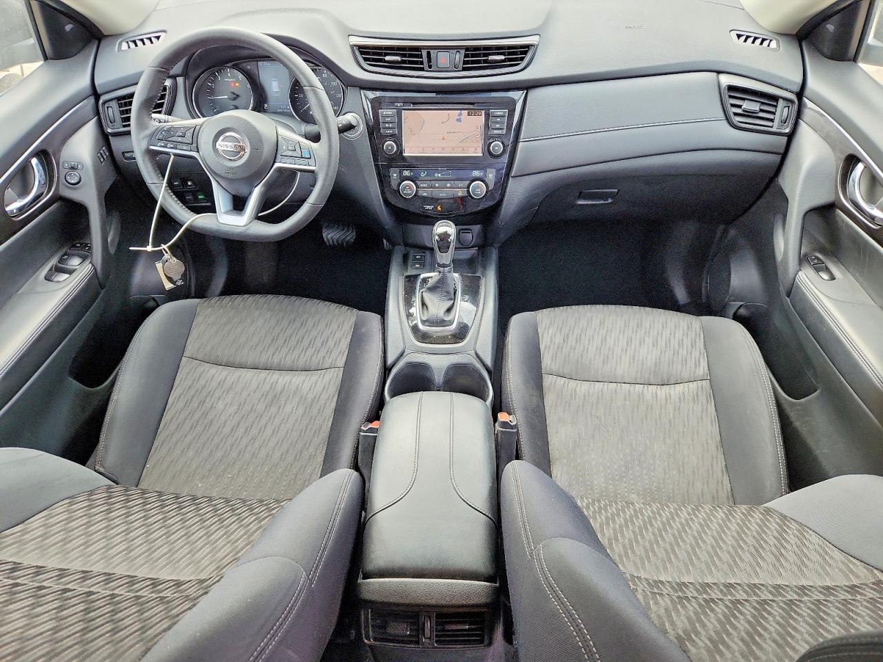 2019 NISSAN ROGUE SV photo 8