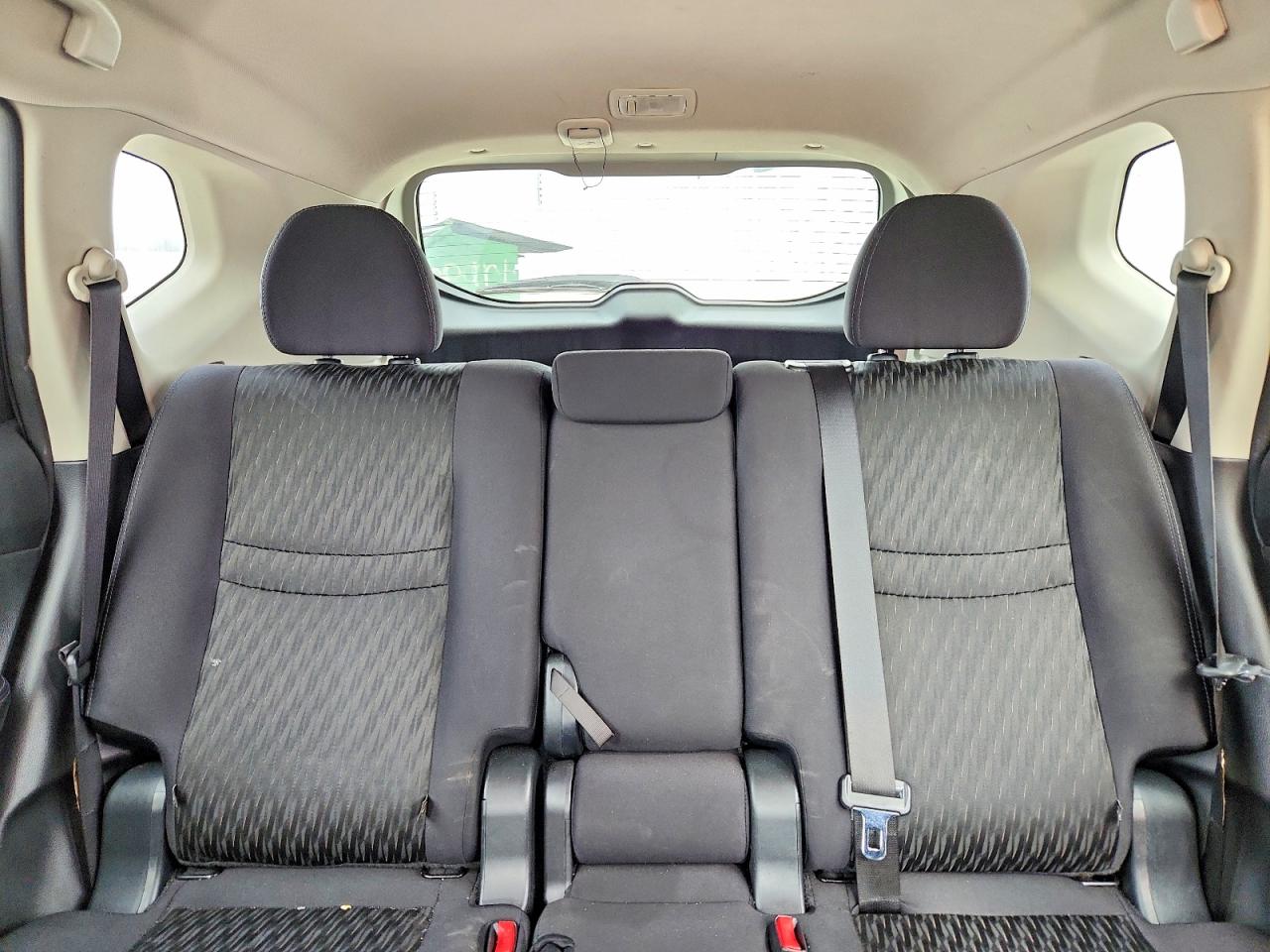2019 NISSAN ROGUE SV photo 10
