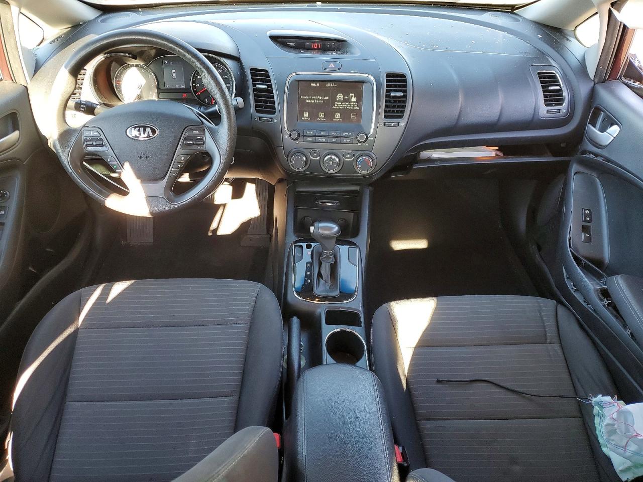 2018 KIA FORTE LX photo 8