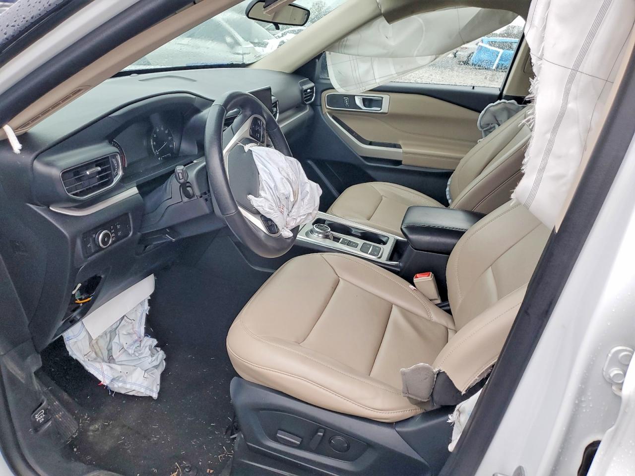 2023 FORD EXPLORER XLT photo 13