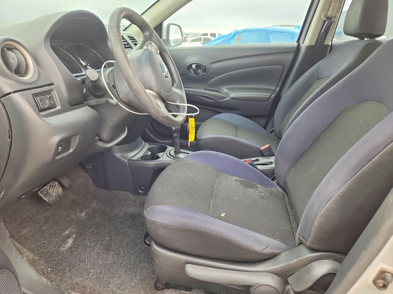 2012 NISSAN VERSA 1.6 S photo 7