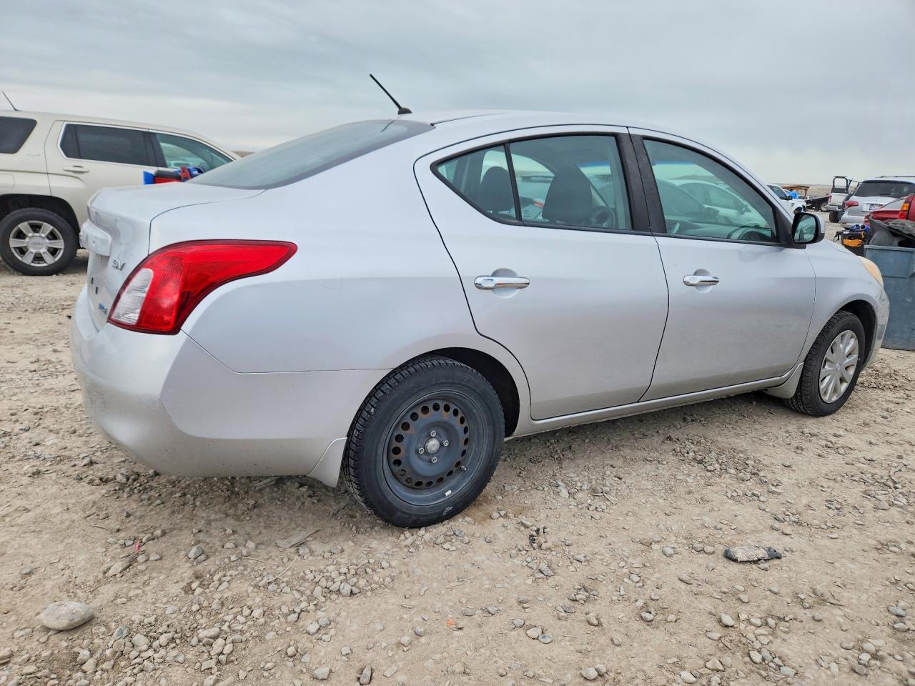 2012 NISSAN VERSA 1.6 S photo 3