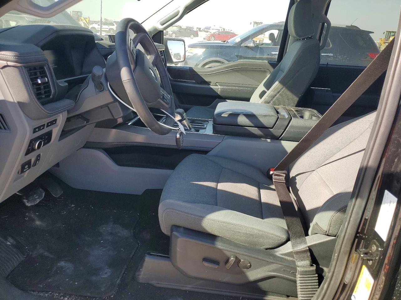 2024 FORD F150 LIGHTNING XLT photo 13