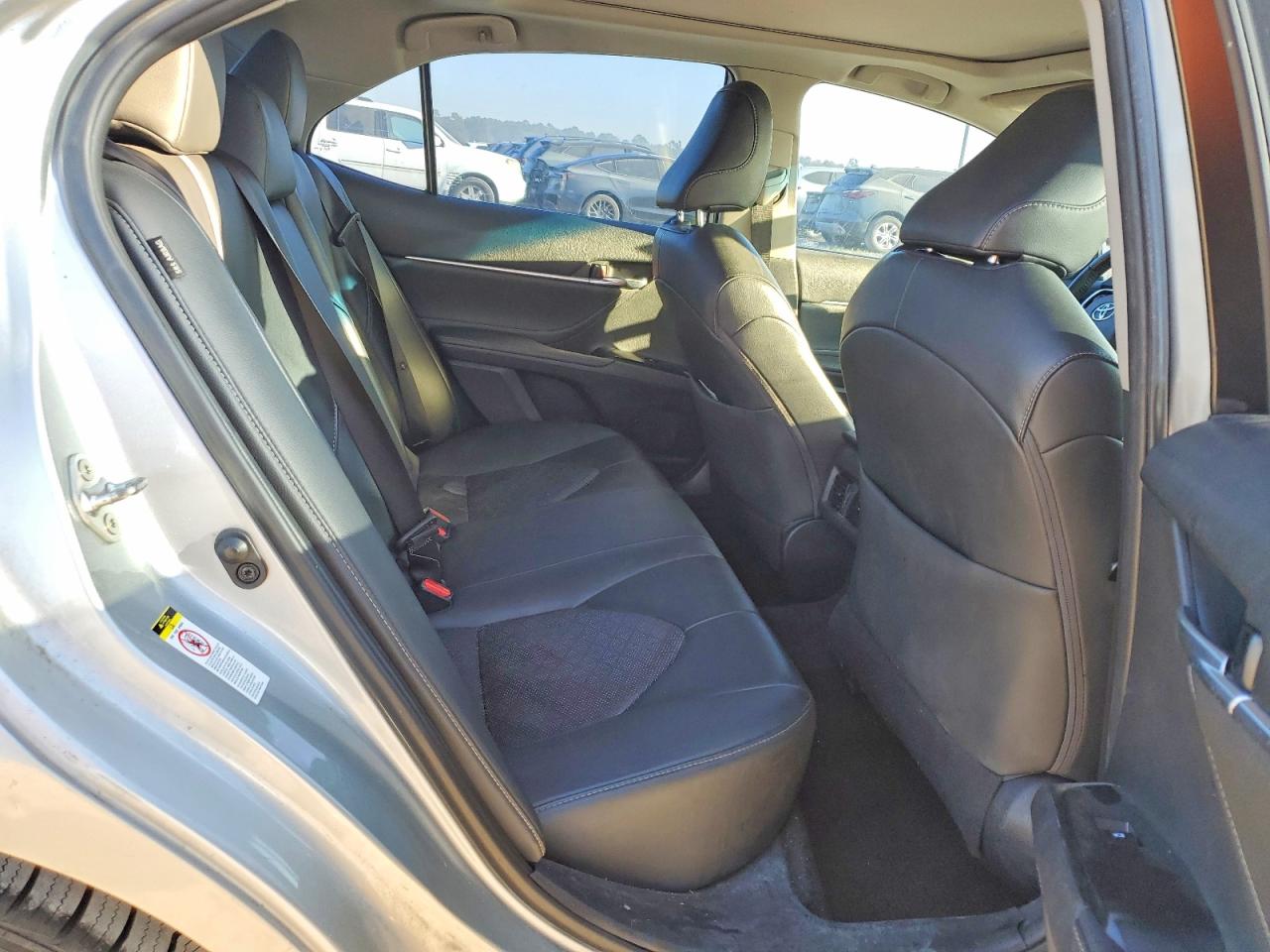 2018 TOYOTA CAMRY XSE photo 19