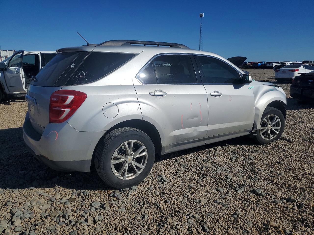 2016 CHEVROLET EQUINOX LT photo 5