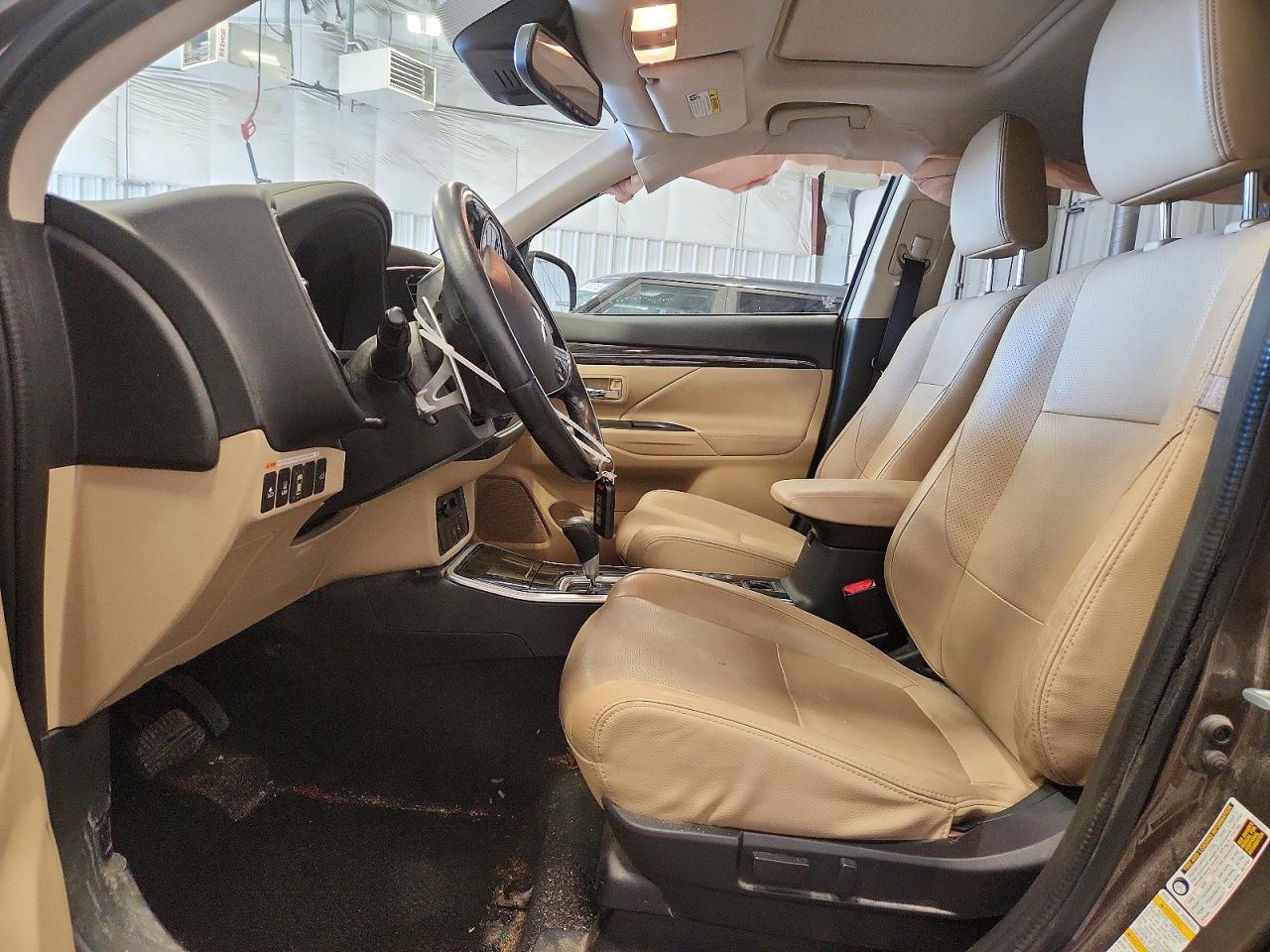2017 MITSUBISHI OUTLANDER GT photo 13