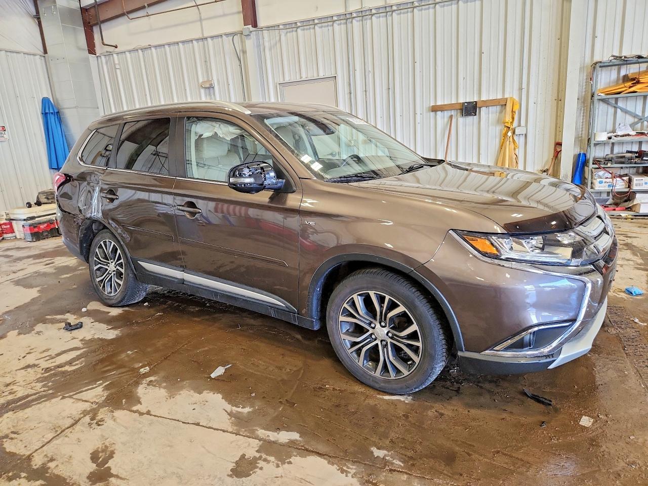 2017 MITSUBISHI OUTLANDER GT photo 7