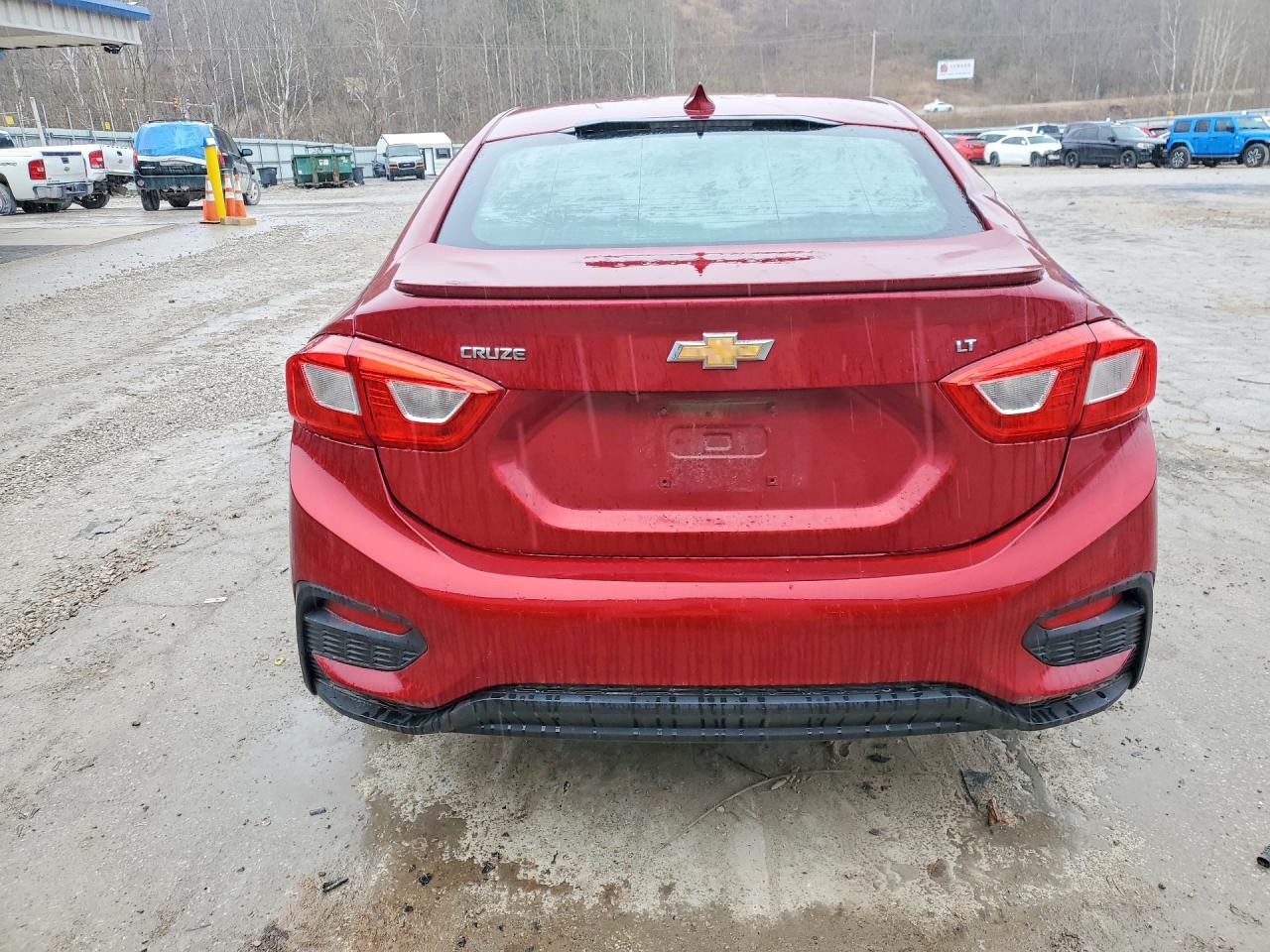 2017 CHEV CRUZE LT photo 11