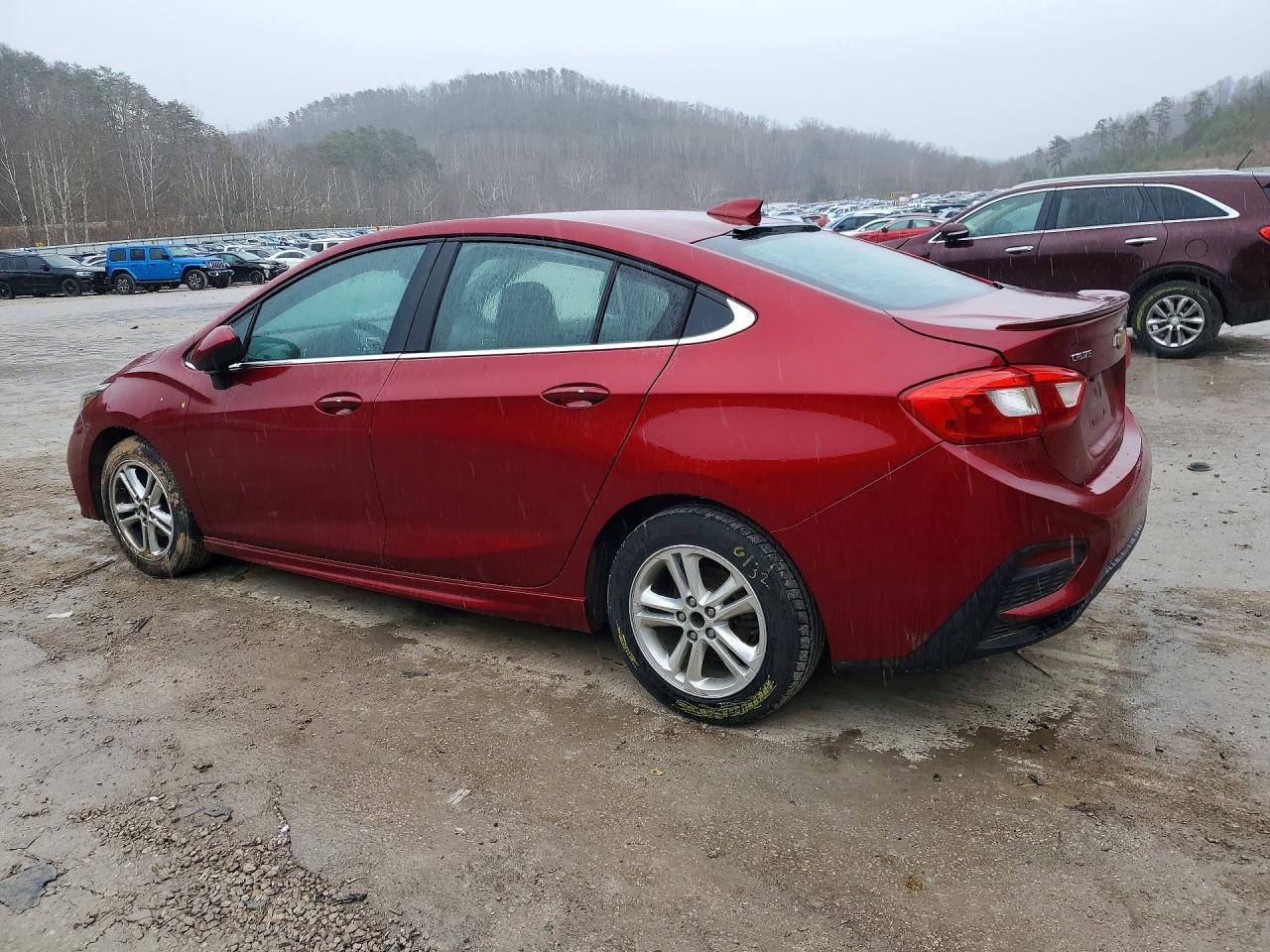 2017 CHEV CRUZE LT photo 3