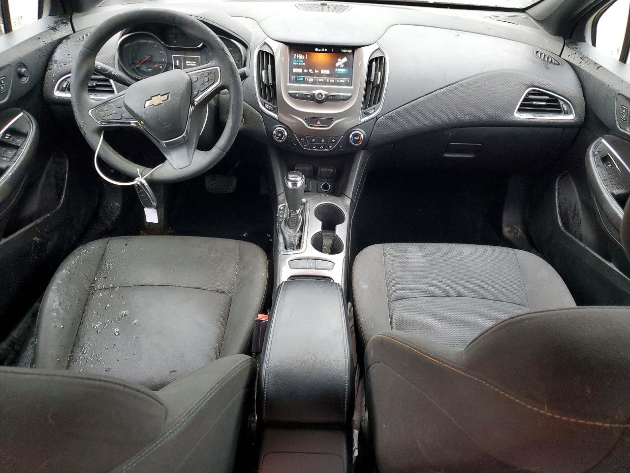 2017 CHEV CRUZE LT photo 15