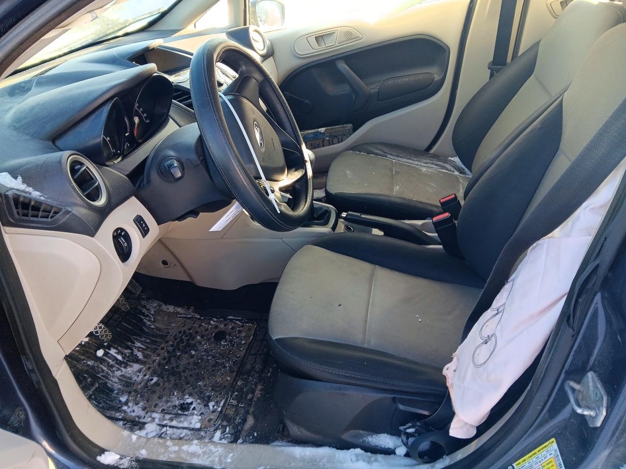 2012 FORD FIESTA S photo 7