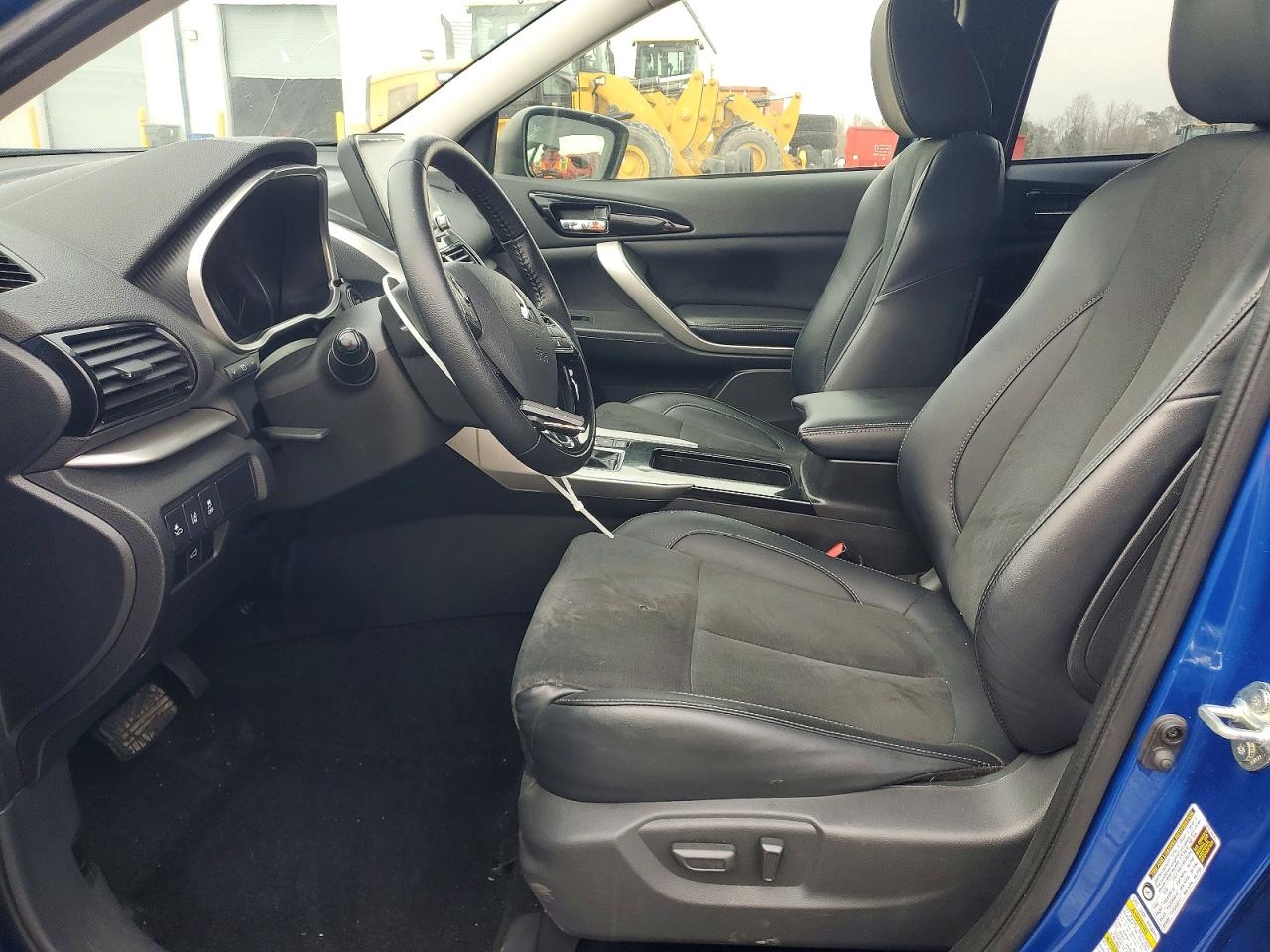 2024 MITSUBISHI ECLIPSE CROSS SE photo 13