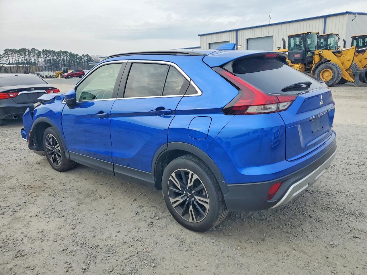 2024 MITSUBISHI ECLIPSE CROSS SE photo 3