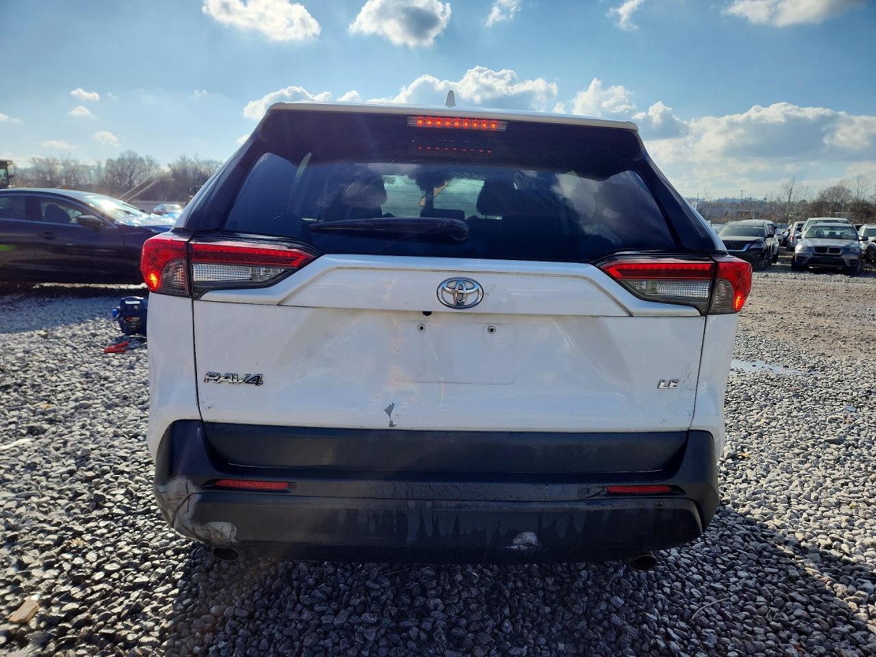 2019 TOYOTA RAV4 LE photo 6