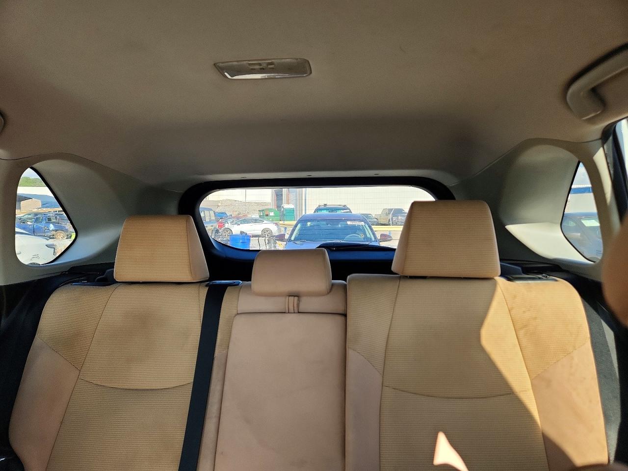 2019 TOYOTA RAV4 LE photo 10
