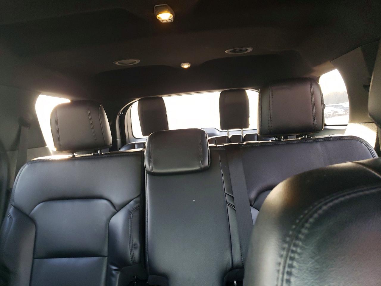 2017 FORD EXPLORER XLT photo 28