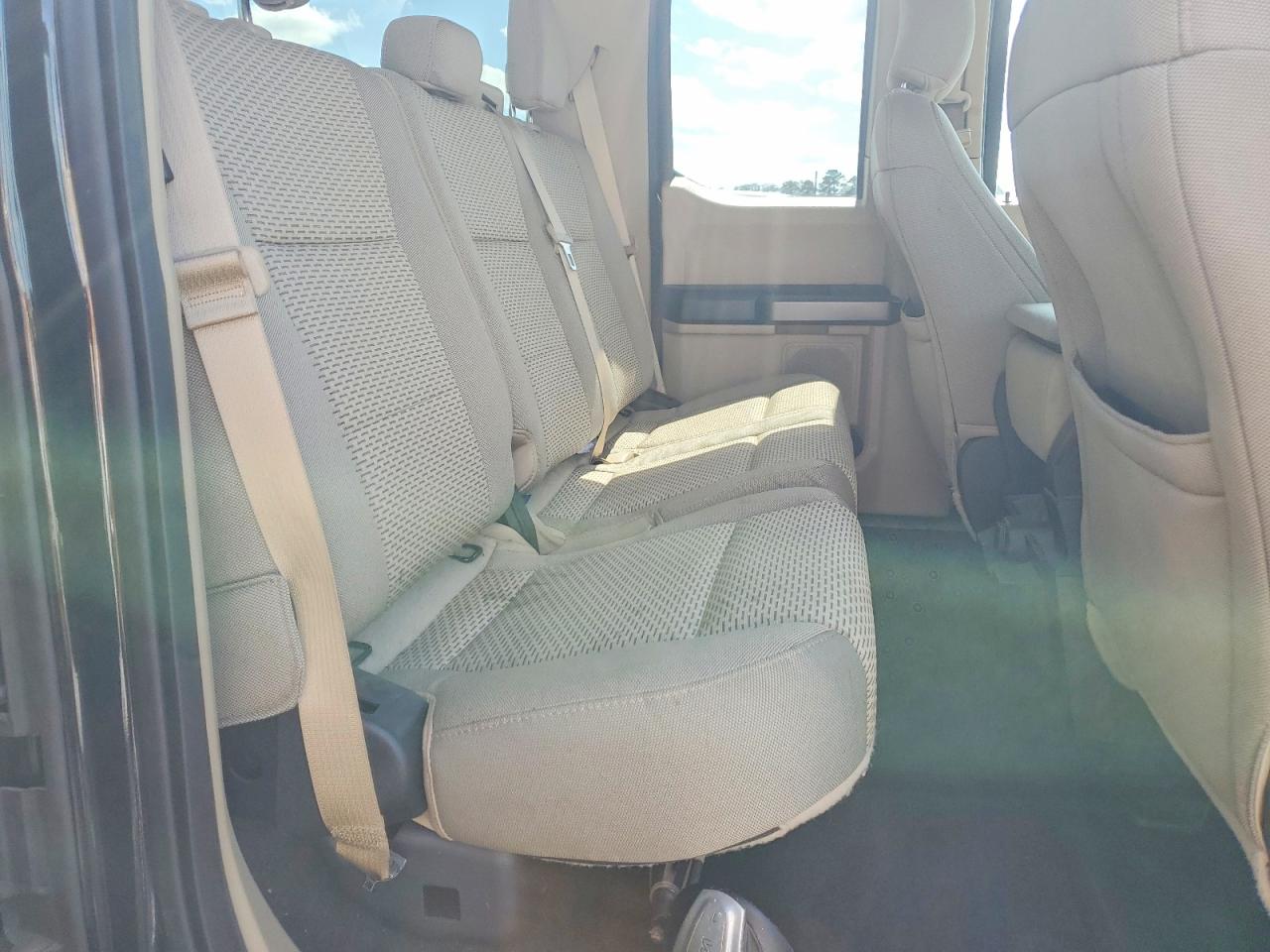 2015 FORD F150 SUPER CAB photo 28