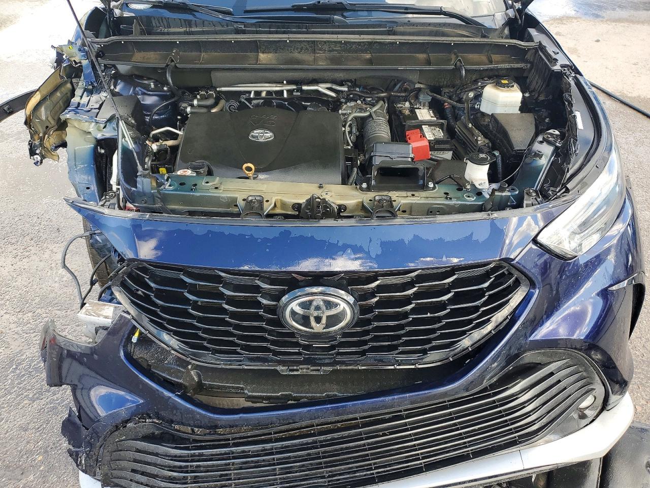 2021 TOYOTA HIGHLANDER XSE photo 23