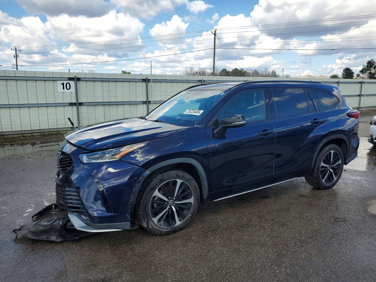 2021 TOYOTA HIGHLANDER XSE photo 2