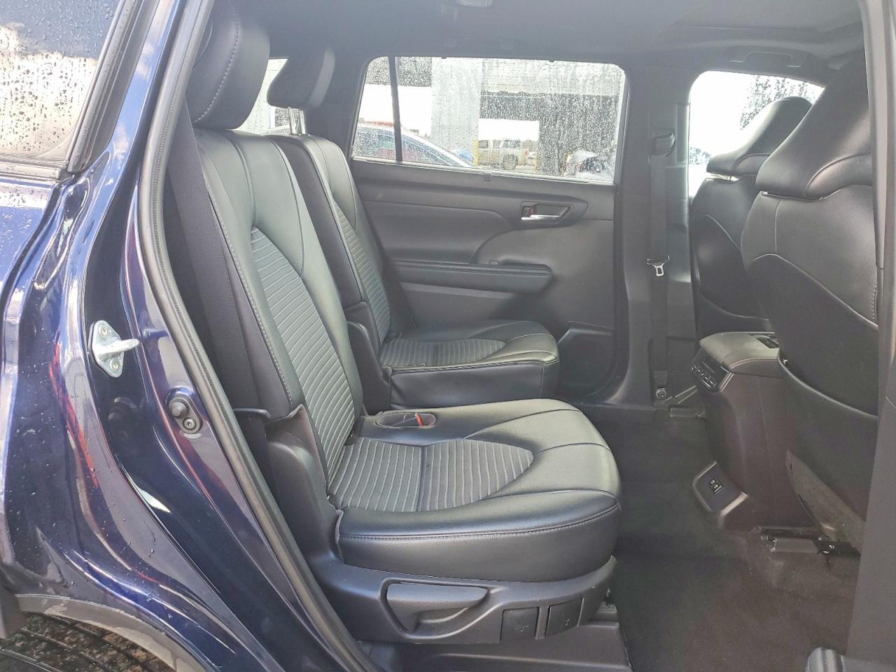 2021 TOYOTA HIGHLANDER XSE photo 21