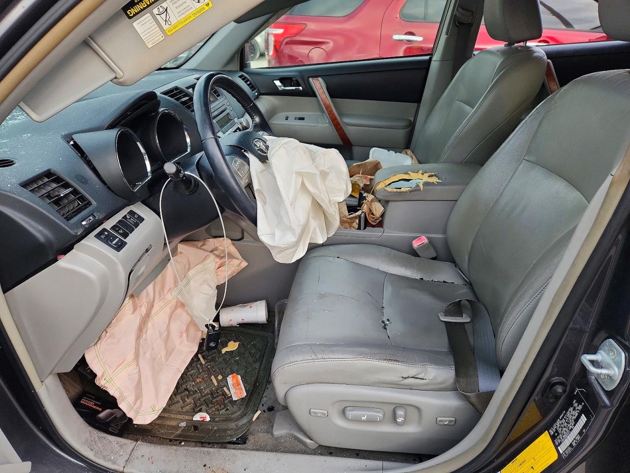 2008 TOYOTA HIGHLANDER LIMITED photo 13