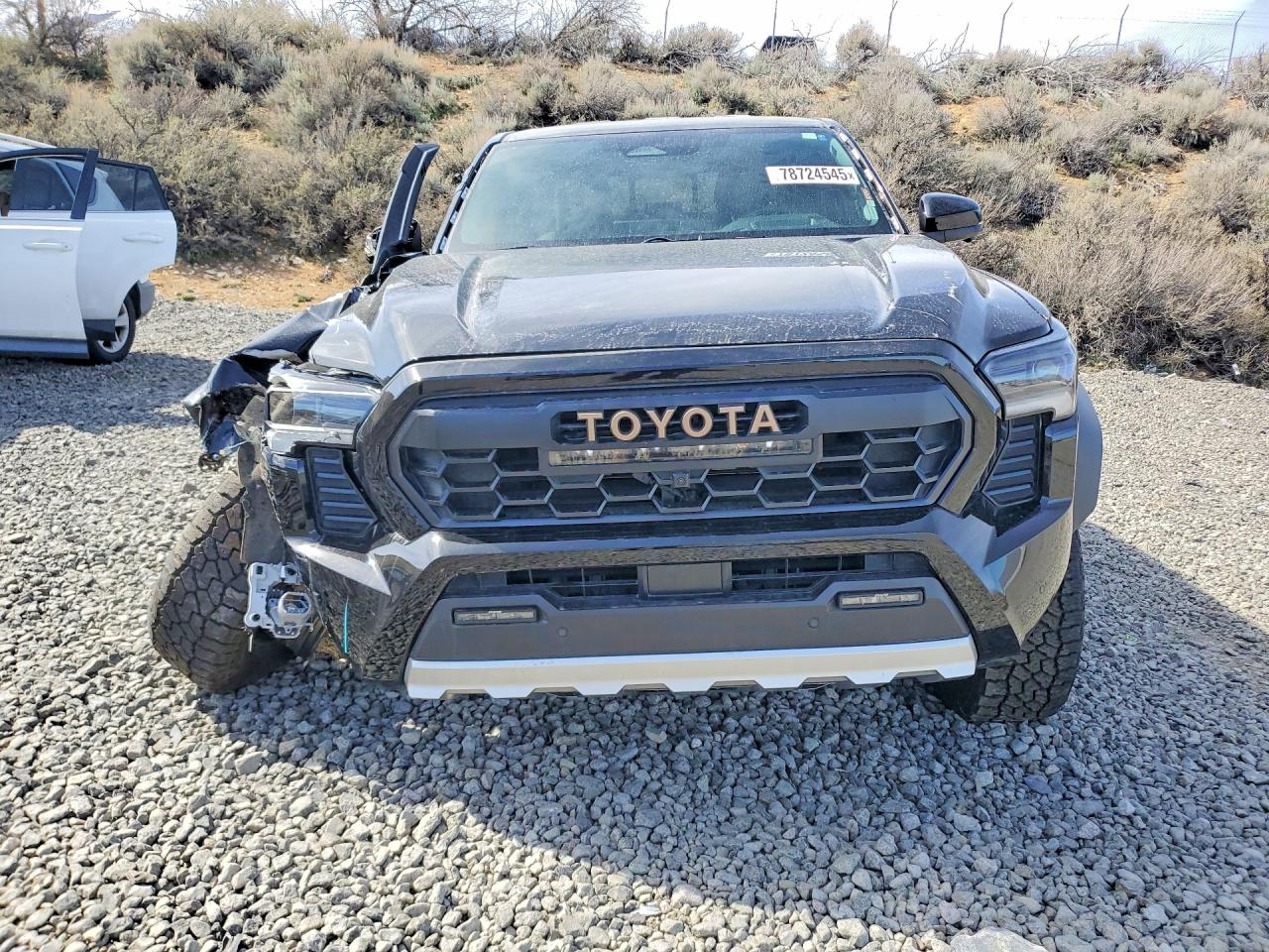 2024 TOYOTA TACOMA DOUBLE CAB photo 9