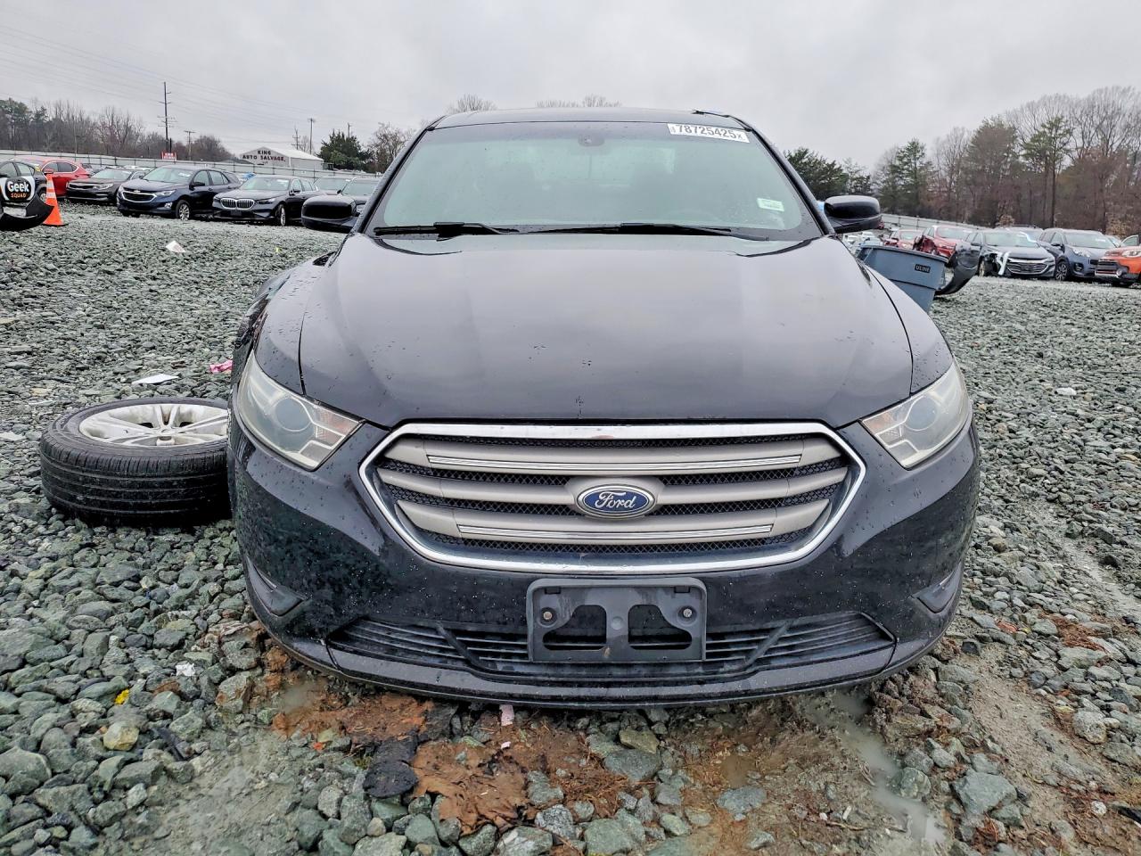 2016 FORD TAURUS SEL photo 9