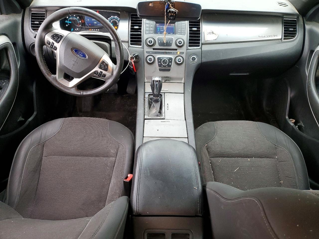 2016 FORD TAURUS SEL photo 15