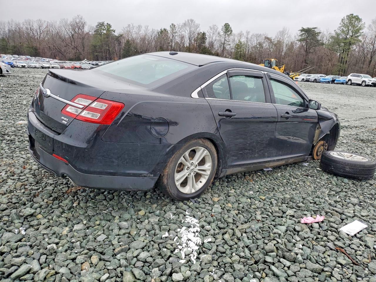 2016 FORD TAURUS SEL photo 5
