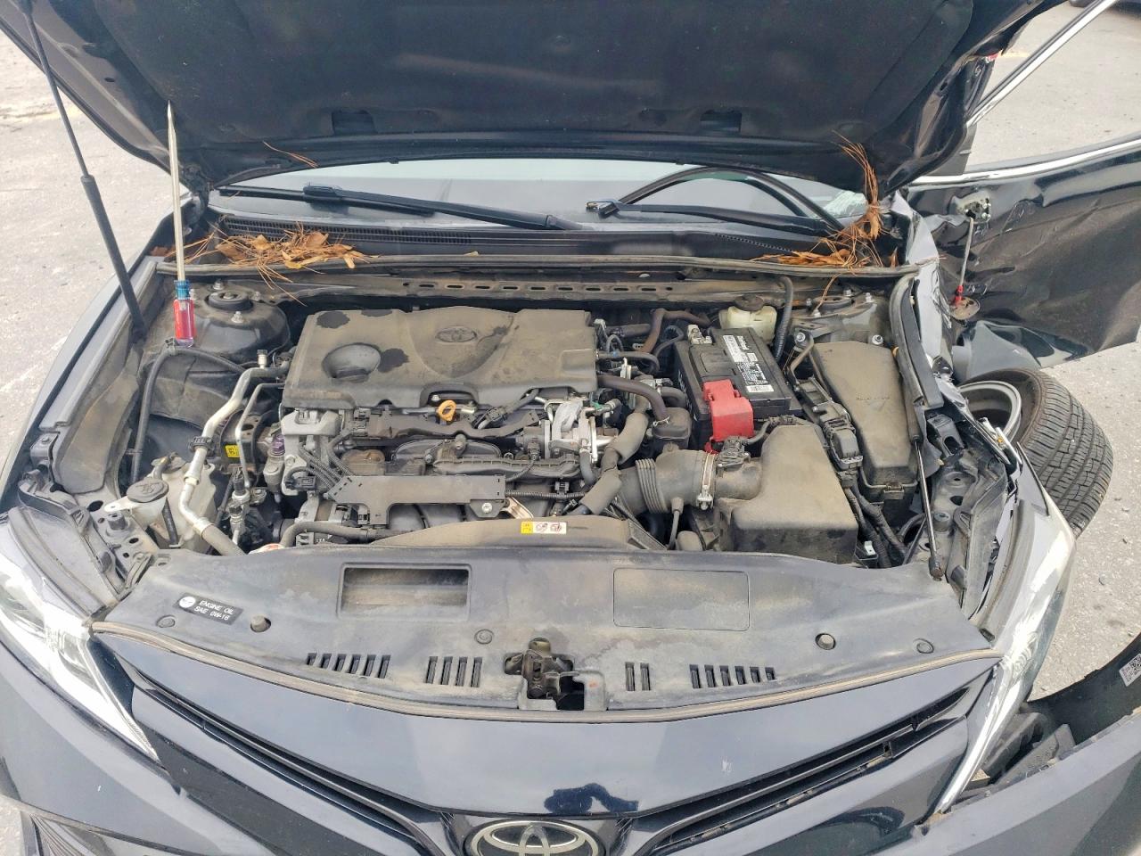 2018 TOYOTA CAMRY LE photo 11