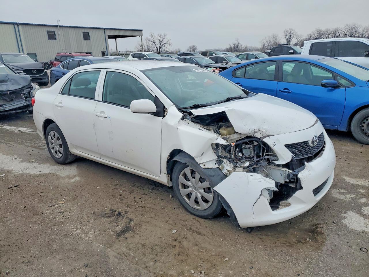 2010 TOYOTA COROLLA LE photo 4
