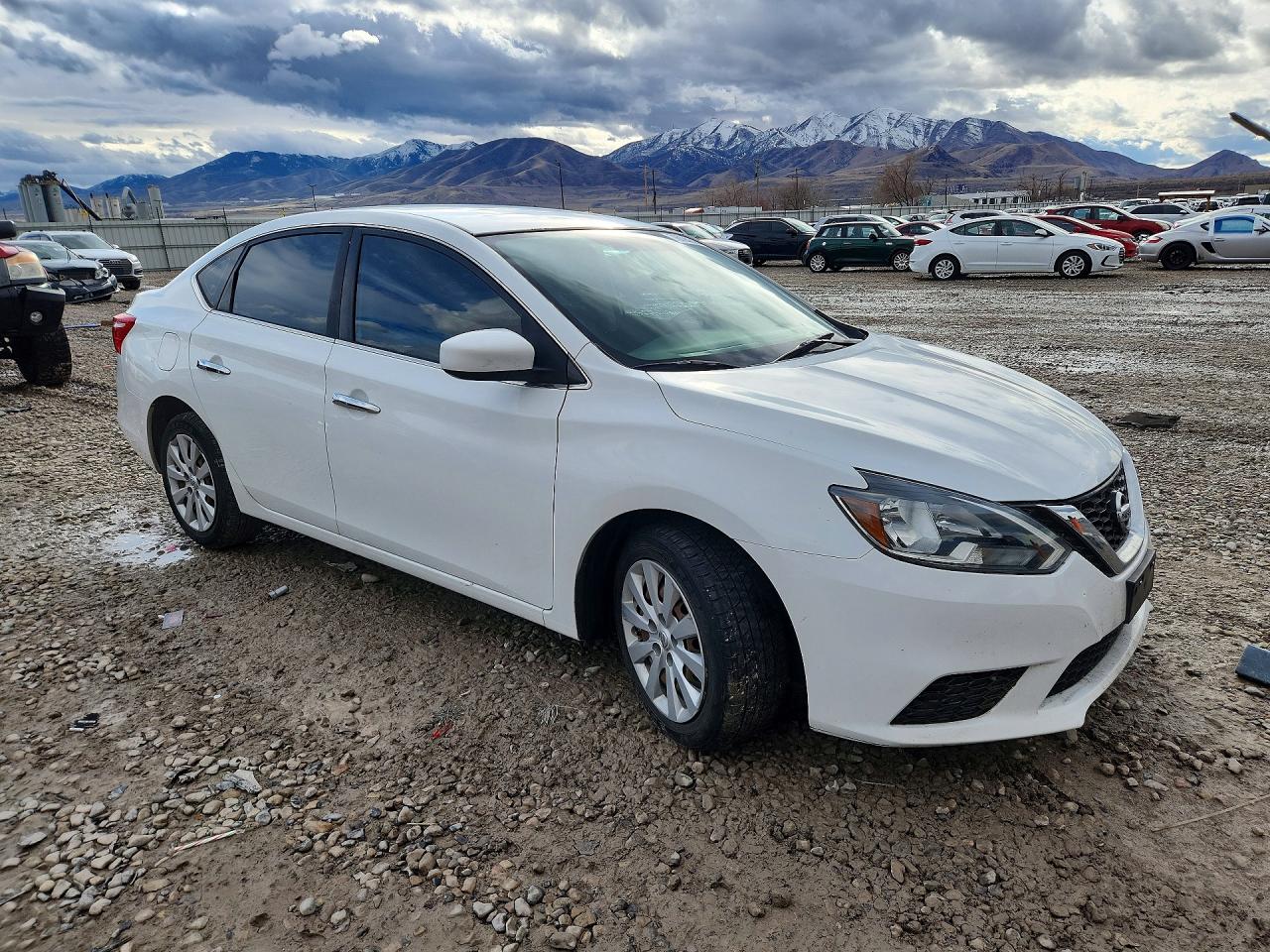 2016 NISSAN SENTRA S photo 4