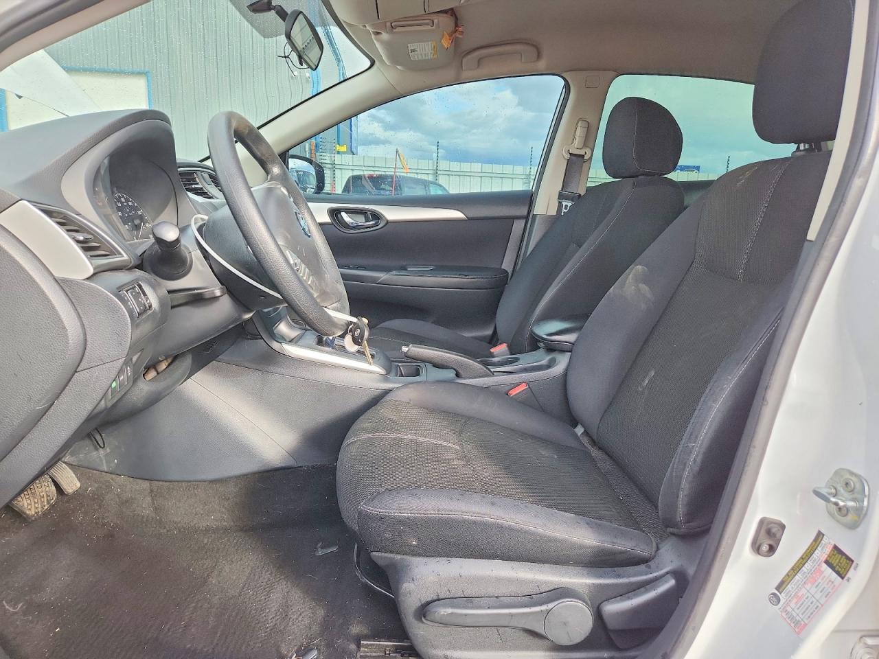 2016 NISSAN SENTRA S photo 7