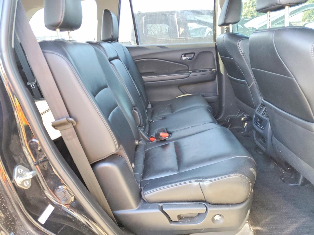2016 HONDA PILOT EXL photo 31
