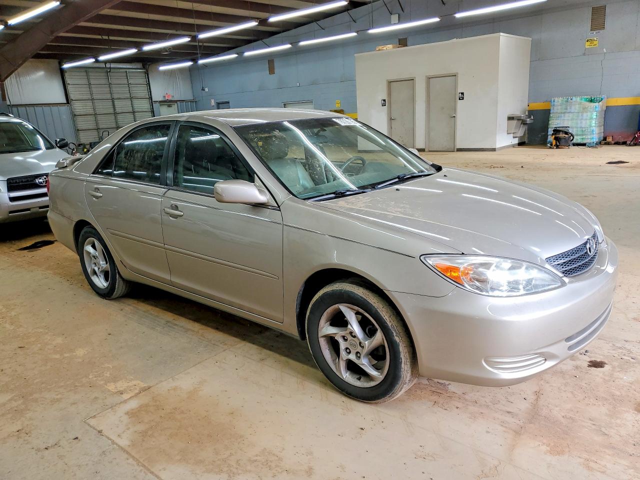 2003 TOYOTA CAMRY LE photo 7