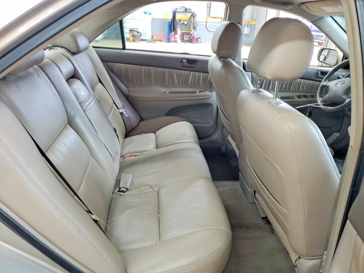 2003 TOYOTA CAMRY LE photo 19