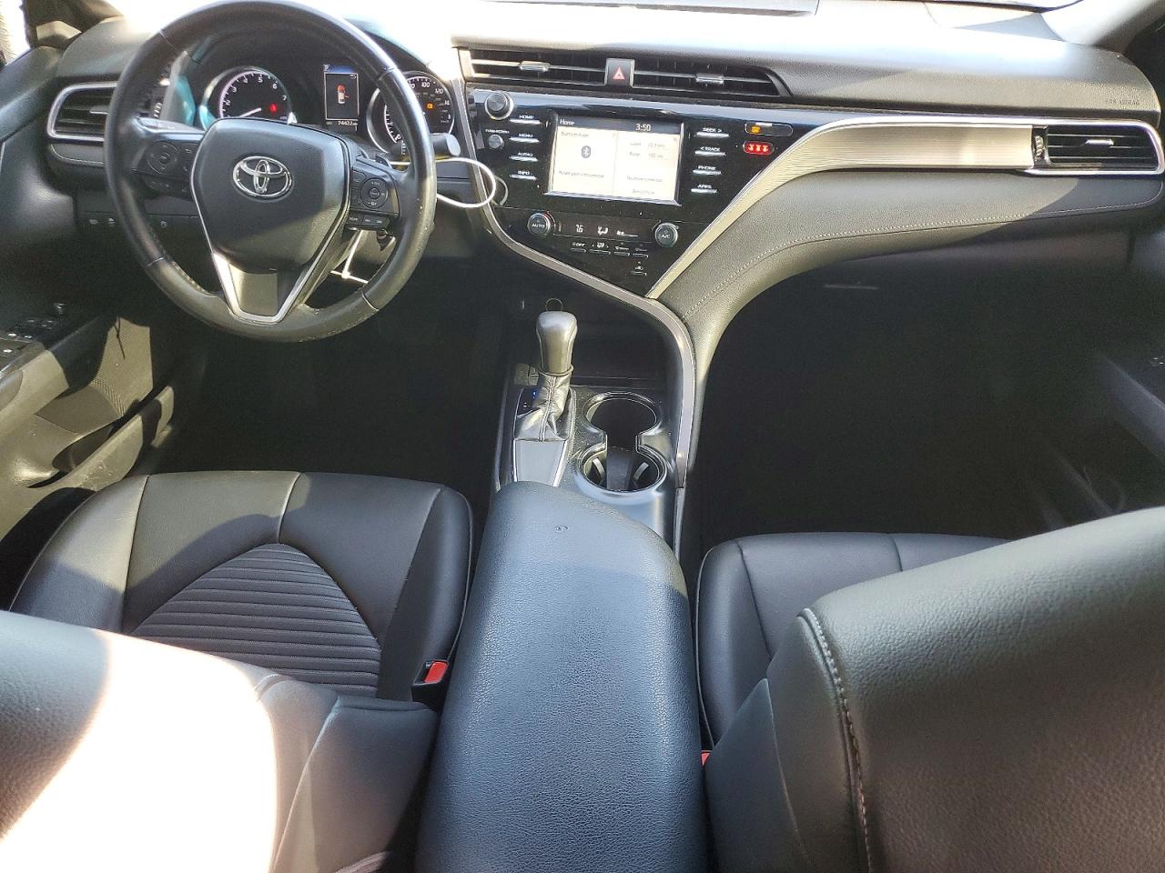 2018 TOYOTA CAMRY L photo 15