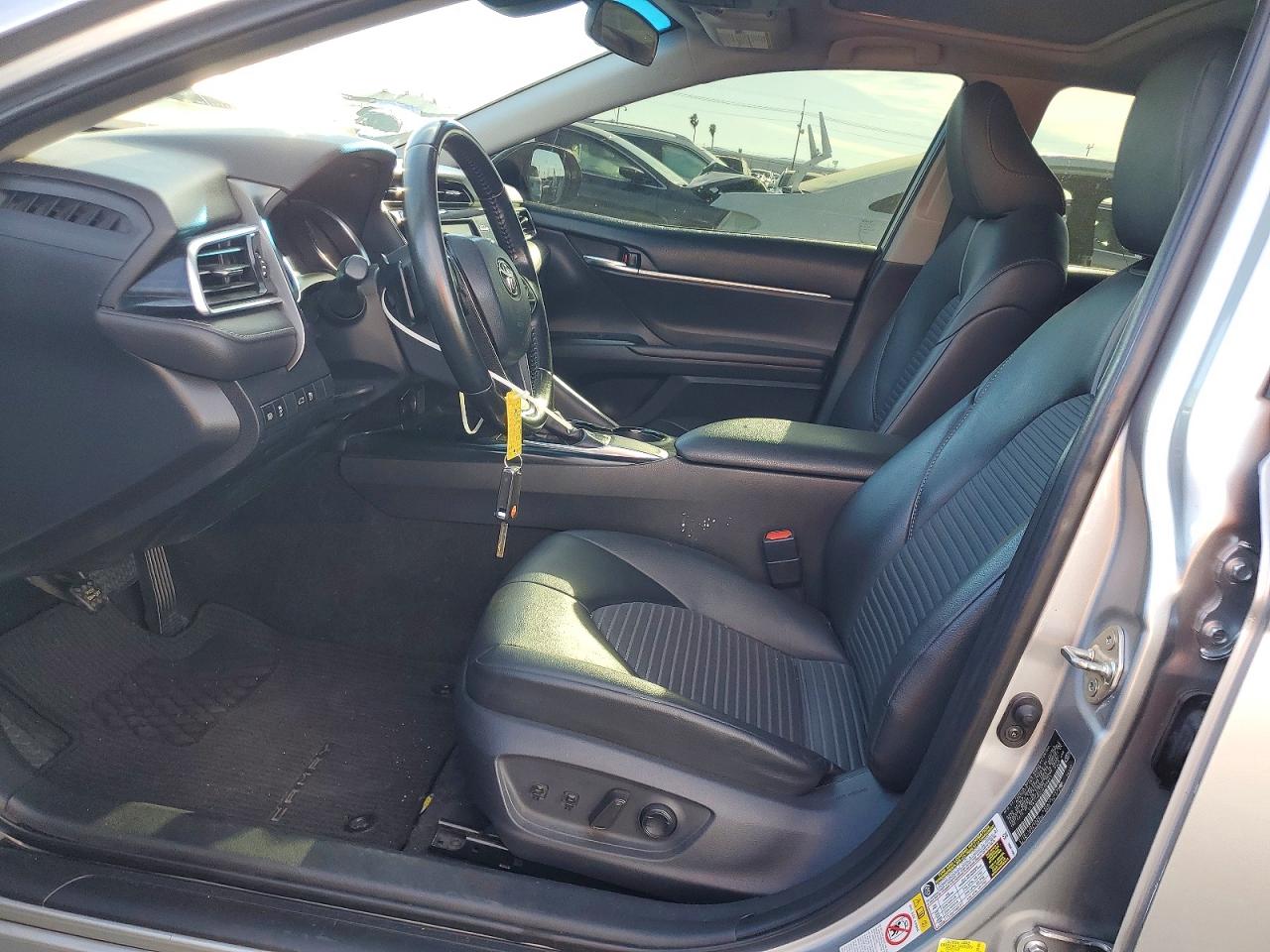2018 TOYOTA CAMRY L photo 13