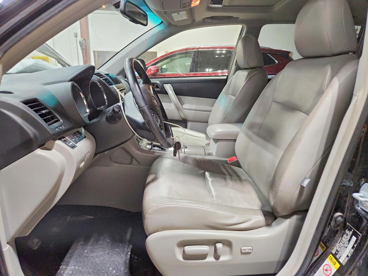 2012 TOYOTA HIGHLANDER HYBRID photo 7