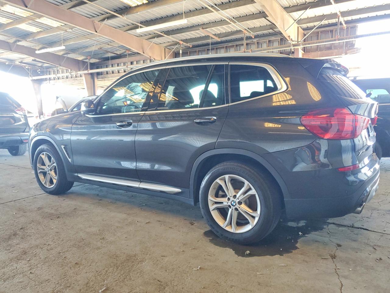 2019 BMW X3 XDRIVE30I photo 3