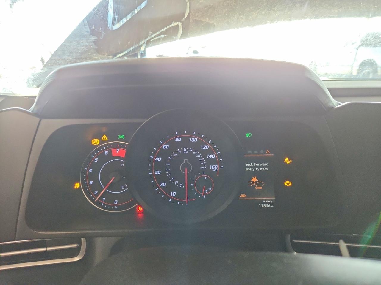 2023 HYUNDAI ELANTRA SEL photo 9