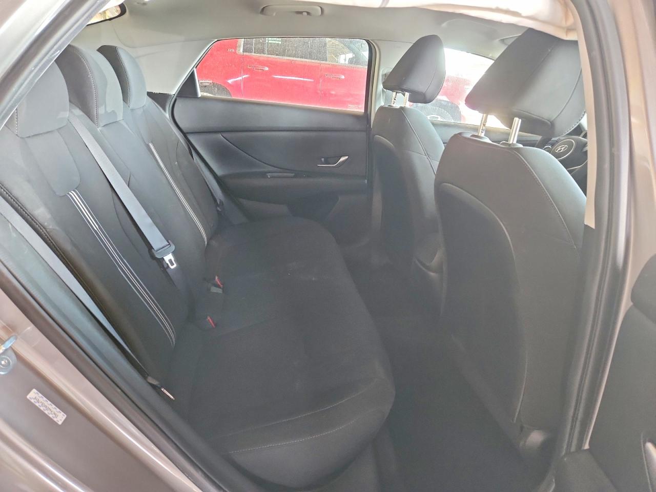 2023 HYUNDAI ELANTRA SEL photo 10