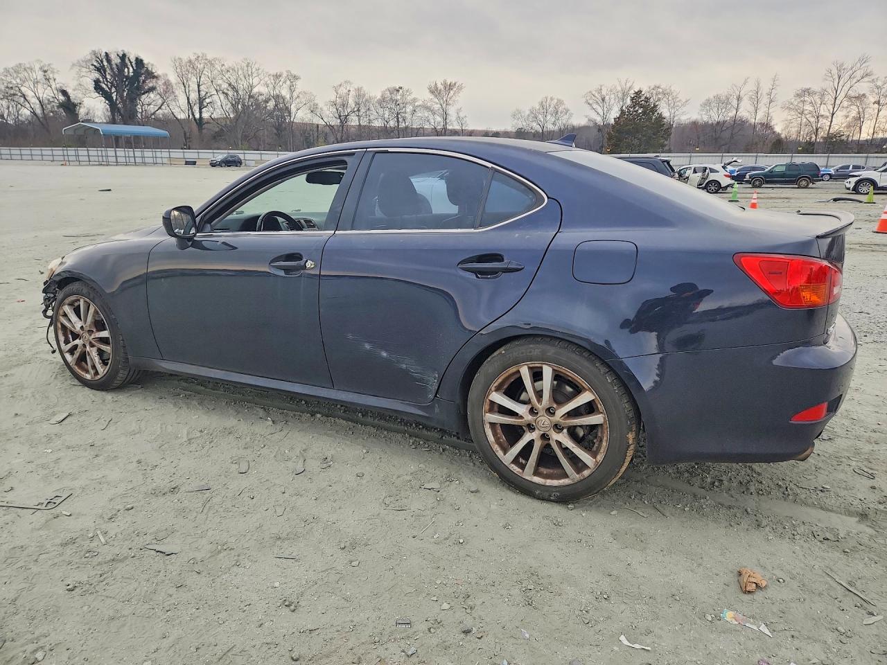 2007 LEXUS IS 250 photo 3