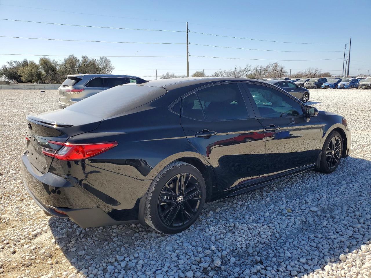 2026 TOYOTA CAMRY SE photo 7