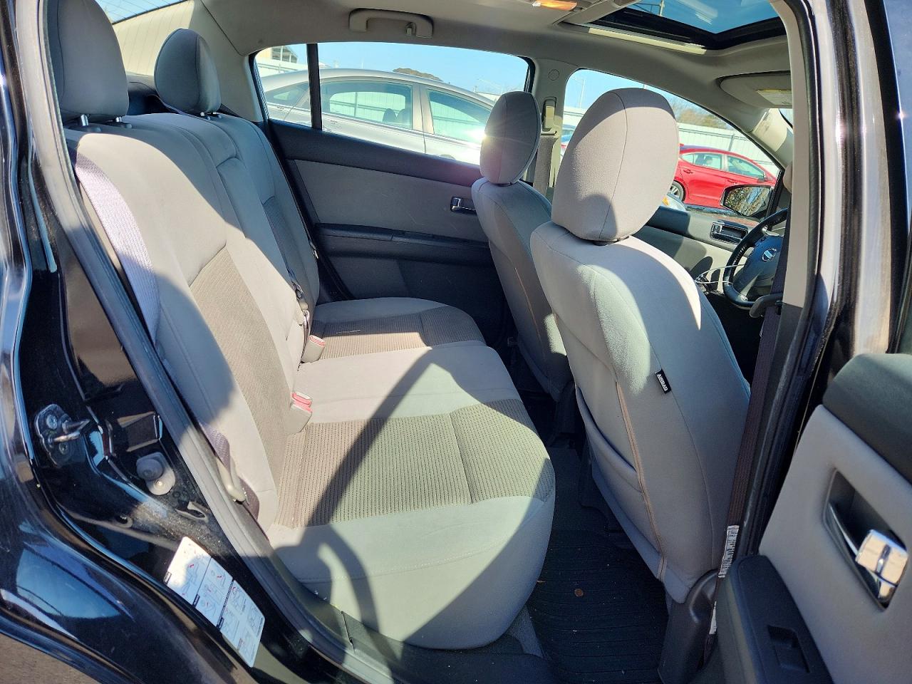 2011 NISSAN SENTRA 2.0 photo 10