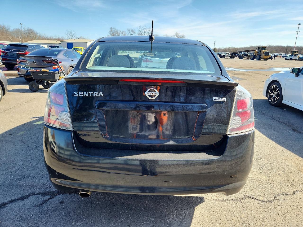 2011 NISSAN SENTRA 2.0 photo 6