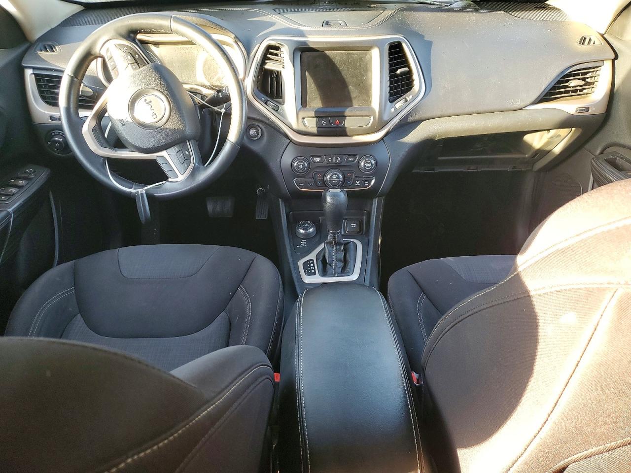 2015 JEEP CHEROKEE LATITUDE photo 22